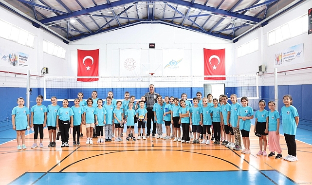 Başkan Dursun, voleybolun sultanlarıyla buluştu