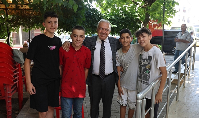 Başkan Şadi Özdemir Demirci’de mahalle halkını dinledi