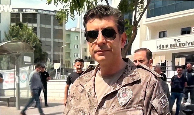 Belediye-İş Sendikası Iğdır Şube Başkanı Himmet Bozan: "İkram edilen şekerlemeyi geri çevirmeyen emniyet müdürü nezaketen aldı"