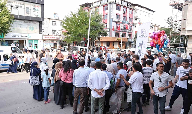 Bingöl Belediyesi 3 bin kişiye aşure ikram edildi