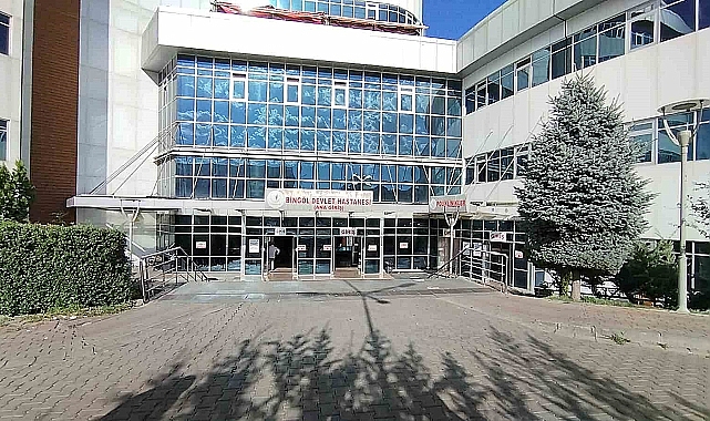 Bingöl'de bıçaklı saldırıda yaralanan Güzel, "Tanımıyorum kendisini, biri arkadan bıçak salladı"