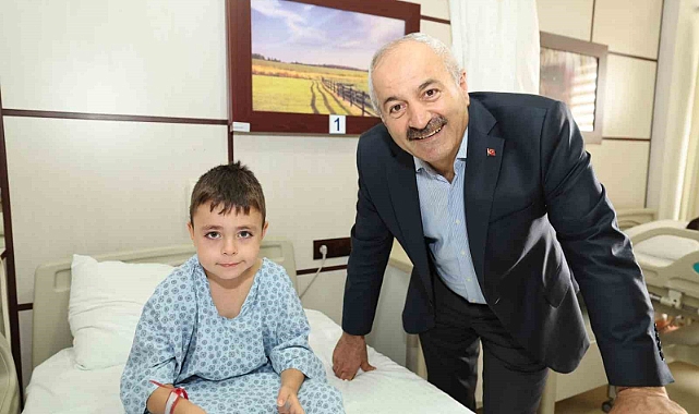 Delikanlılığa adım atan çocuklara moral hediyesi