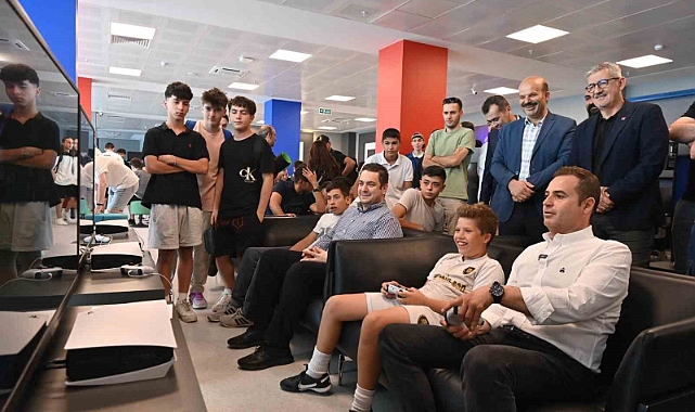 Dijital Gençlik Merkezinde ‘Yaza Merhaba Şenlikleri’ düzenlendi