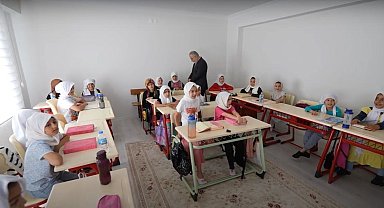 Diyanet İşleri Başkan Yardımcısı İşliyen, Kur'an kursu öğrencileriyle bir araya geldi