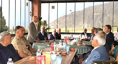 Doğubayazıt Kaymakamı Ekinci, Kıbrıs Gazileri ile yemekte buluştu