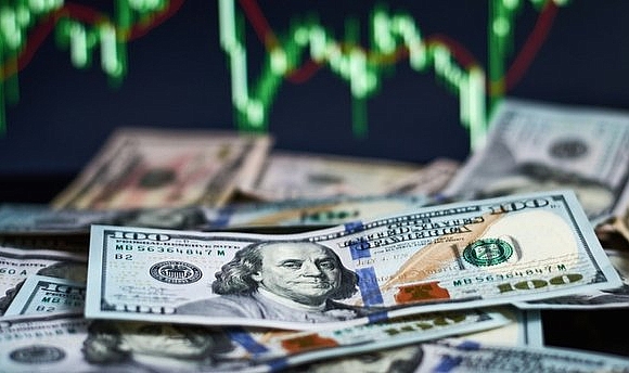 Dolar Güne Hızlı Başladı: 33,14 TL Oldu