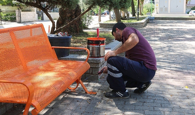 Efeler’de parklar yenileniyor