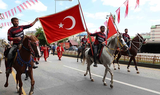 Erzurum Büyükşehir Belediye Başkanı Mehmet Sekmen; "Erzurum, milli ruh ve iradenin sembolüdür"