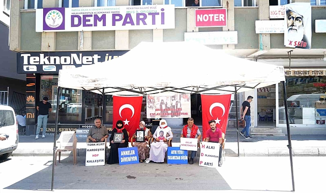 Evlat nöbeti kararlılıkla devam ediyor