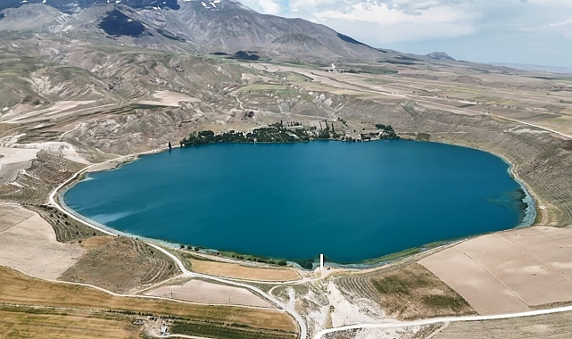Göller dron ile görüntülendi Adilcevaz da