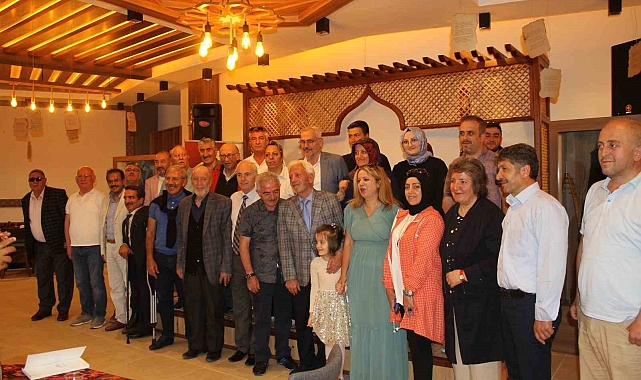 Gönül penceresinden hayat' isimli kitabının tanıtımını yaptı Şair Abdulbaki Özdemir