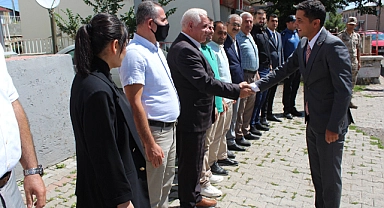 Hamur Kaymakamı Mahir Görevine Başladı