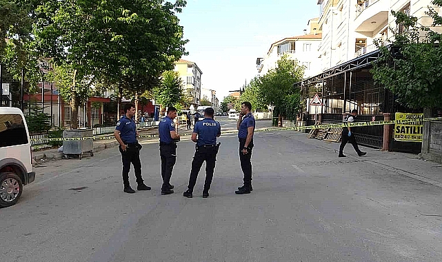 iki grup arasında çıkan bıçaklı kavga da: 3 kişi yaralandı