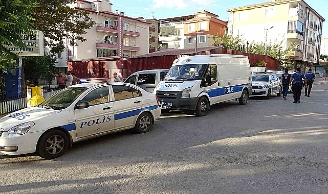 İki gurup arasındaki bıçaklı kavgada 1 kişi hayatını kaybetti