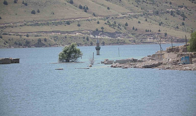 Kars Sarıkamış'ta baraj suyu çekildi