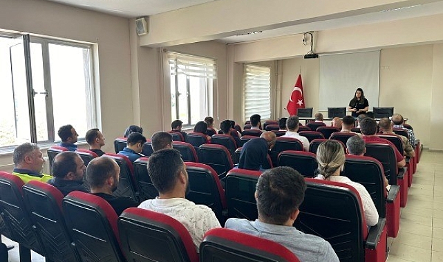 Kars'ta belediye personellerine afet eğitimi verildi