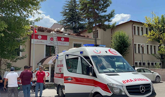 Merdivenden düşen işçi yaralandı