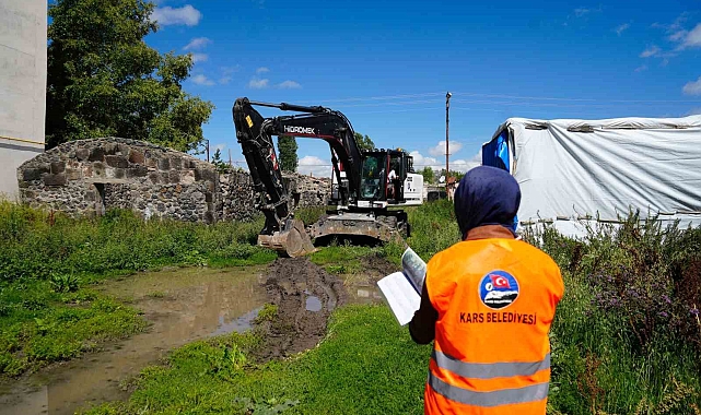 Metruk binaların yıkımı sürüyor