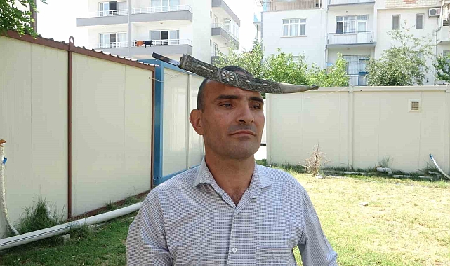 Mıknatıs adam görenleri şaşırtıyor