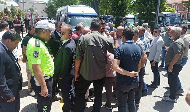 Minibüsçüler zam talebi nedeni ile kontak kapattı