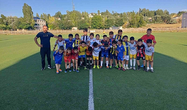 Muş Malazgirt'te futbol akademisine büyük ilgi