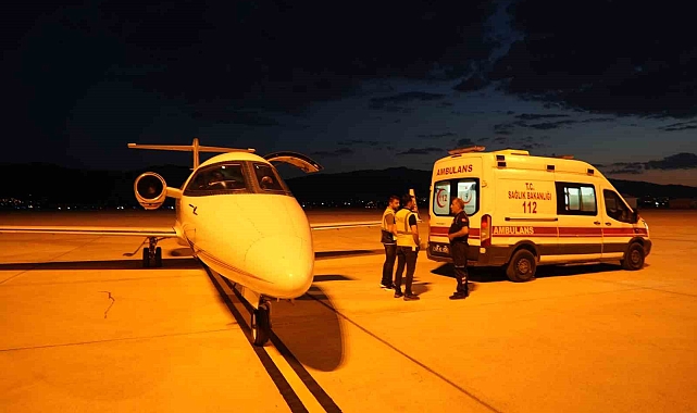 Muş'ta bir günlük bebek için ambulans uçak havalandı