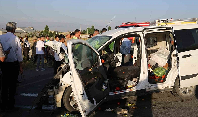 Muş'ta feci kaza: 1 ölü, 1 yaralı