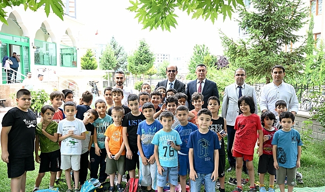 Öğrencilere sağlıklı çevrenin önemini anlattı Geçit