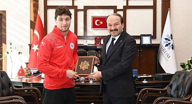 Olimpiyat vizesi aldı ETÜ'lü Muhammed Ali