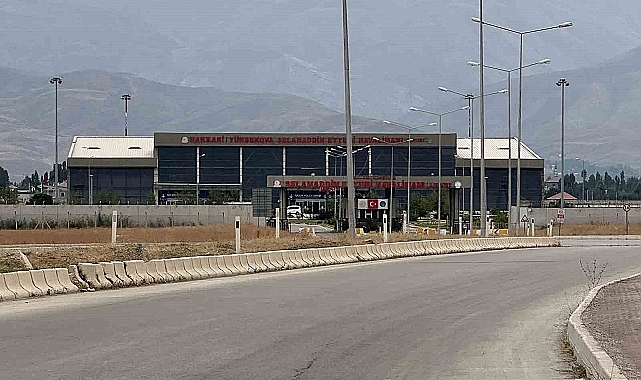 Süper öğretmen Kenan Canan 'Uluslararası coğrafya kongresinde' Yüksekova depremini anlatacak