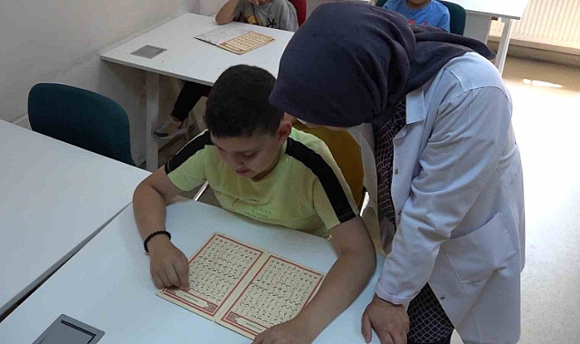 Tatvan Gençlik Merkezi’nde temel dini bilgiler eğitimi veriliyor