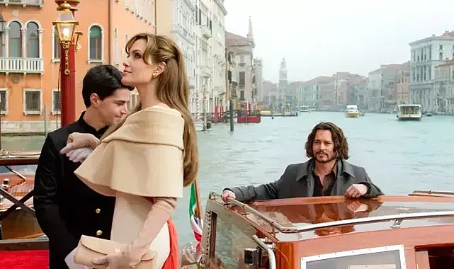 Turist filminin konusu ne, oyuncuları kim?