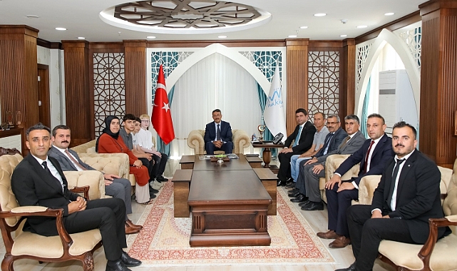Vali Çelik: “Hakkari’nin beyin göçünü, beyin gücüne çevireceğiz.”