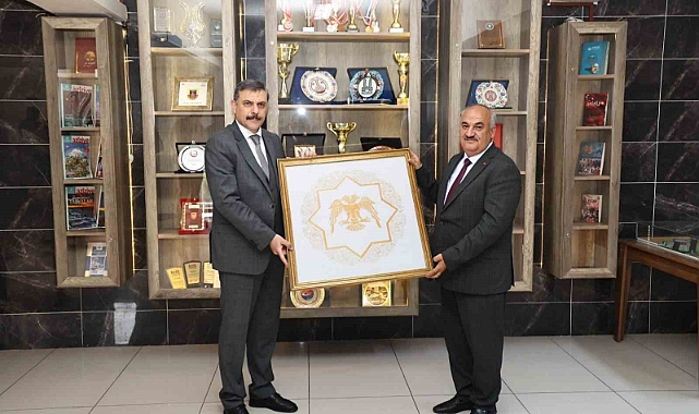 Vali Çiftçi’den Aziziye Belediyesine ziyaret