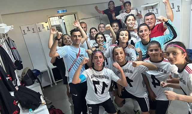 Van'dan Tarihi Başarı: U-17 Kadın Futbol Takımı Yarı Finalde!