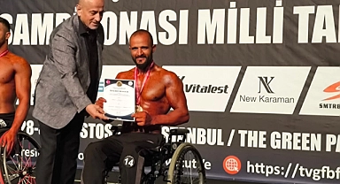 Ağrı Aile ve Sosyal Hizmetler Spor Kulübü'nün sporcusu Halit Durak Türkiye Şampiyonu