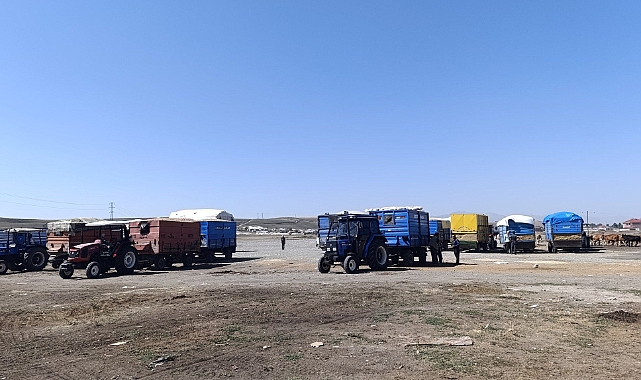 Ağrı’da çiftçilerin talebi üzerine “Saman Borsası’nın” yeri değişti
