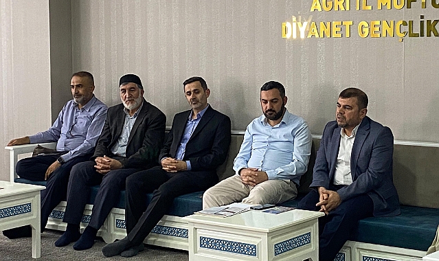 Ağrı Müftüsü Şafak, Hac ve Umre Hizmetleri Tanıtım Toplantısı yaptı