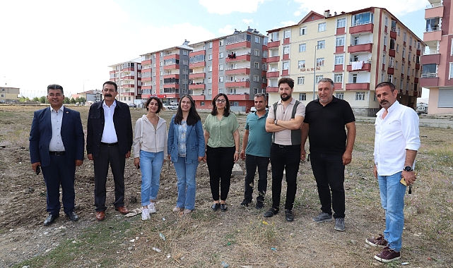 Ağrı'nın 18 mahallesinde yeni park alanları kazandırılıyor