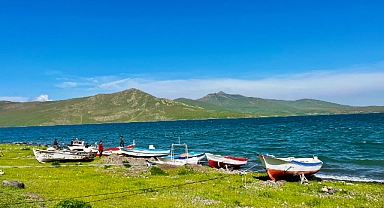 Ağrı'nın saklı cenneti Balık Gölü'nün kendine hayran bırakan güzelliği