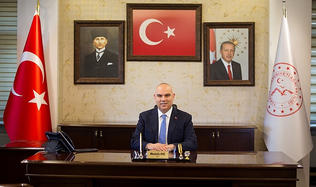 Ağrı Valisi Koç, üniversiteye yerleşen 878 öğrenciyi tebrik etti