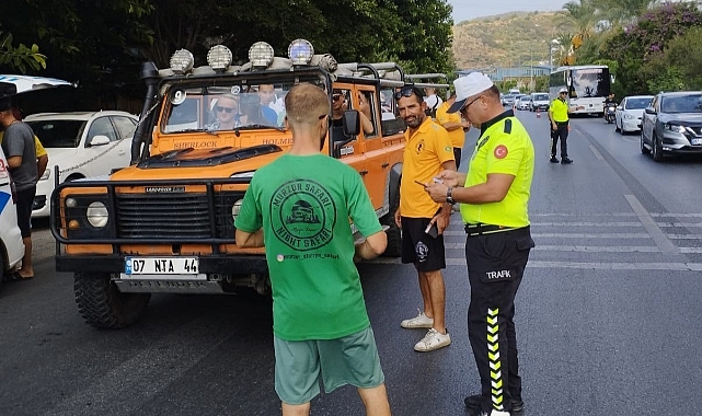 Alanya’da kurallara uymayan safari araçlarına ceza kesildi