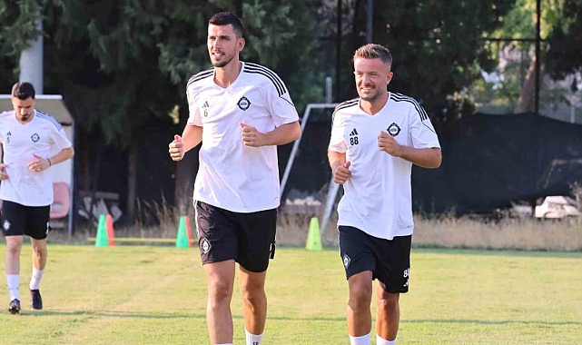 Altay’ın 4 oyuncusu teknik direktöründen yaşça büyük