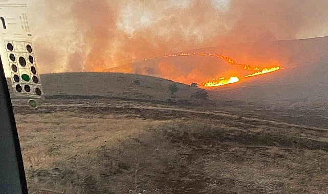 Anız yangını saatlerce kontrol altına alınamadı