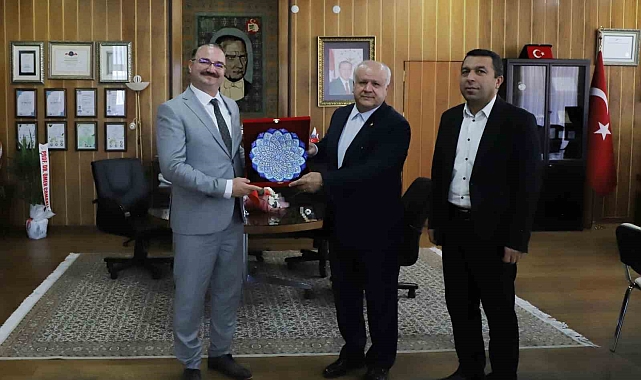 Atatürk Üniversitesi ile İran Arasındaki İşbirliği Güçleniyor