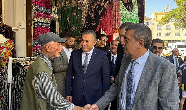 Bakan Tekin, Kilis’te esnafı ziyaret etti