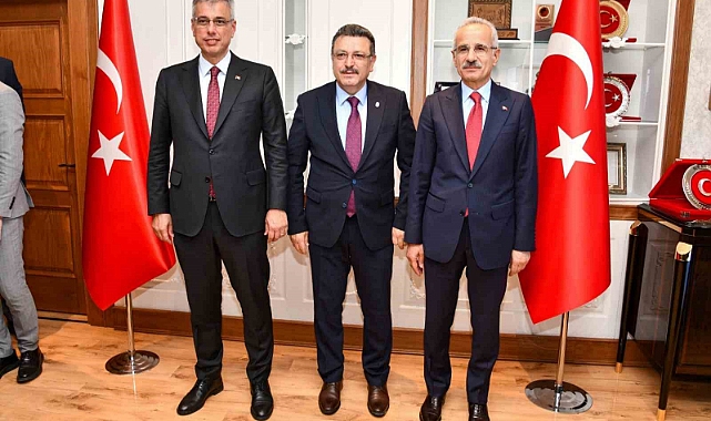 Bakanlardan Trabzon Büyükşehir’e ziyaret