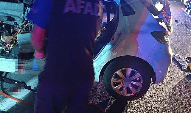Bitlis'te trafik kazası: Uzman çavuş ve hemşire eşi hayatını kaybetti