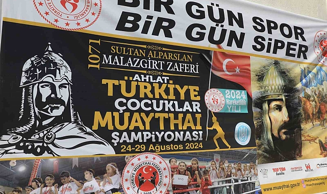 Bitlis'te Çocuklar Muaythai Türkiye Şampiyonası düzenlendi