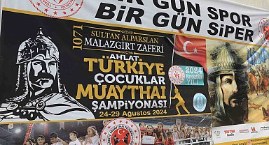 Bitlis'te Çocuklar Muaythai Türkiye Şampiyonası düzenlendi